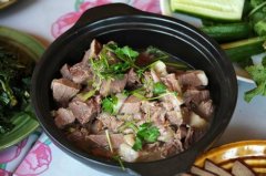 炖羊肉